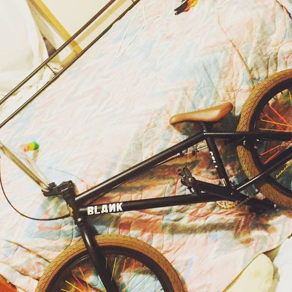 Meet your Posher, Bobby - Picture 1 of 1